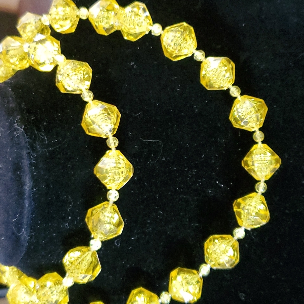 VINTAGE GOLDEN SUN CATCH NECKLACE